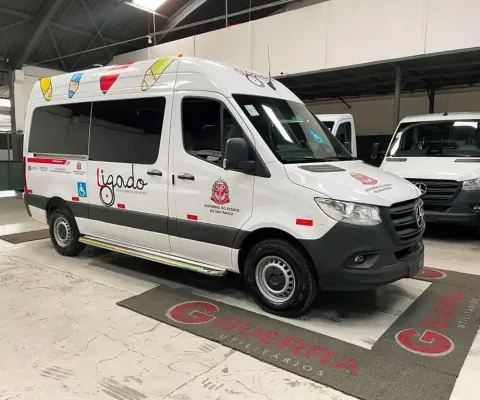 MERCEDES-BENZ SPRINTER 417 10,5M³ 2025 16 LUGARES LIGADO