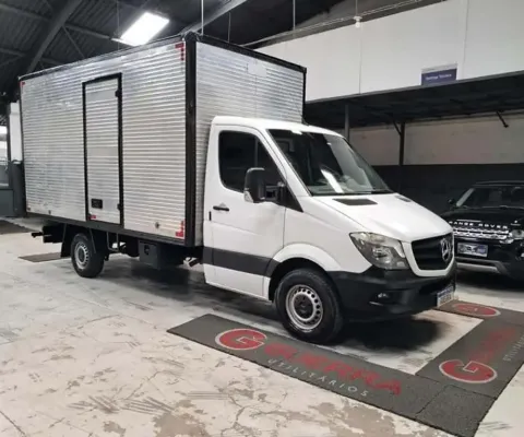 Mercedes-benz 313 chassi com baú 2019