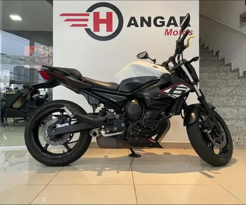YAMAHA XJ6 N SP  - 2014/2015