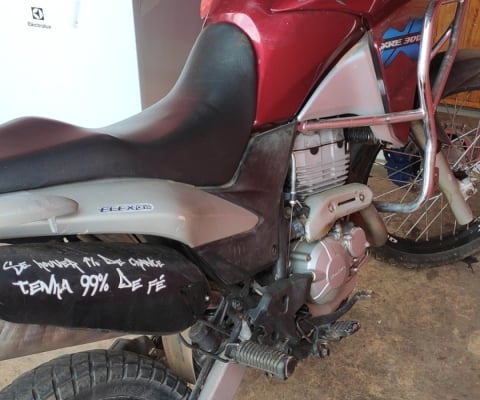 HONDA XRE à venda.