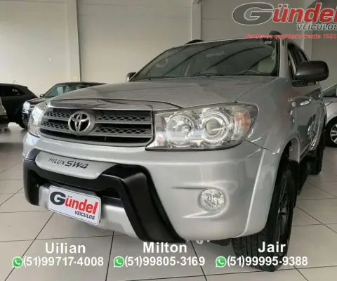 Toyota Hilux SW4 SR 4x2 2.7/ 2.7 Flex 16V Aut.