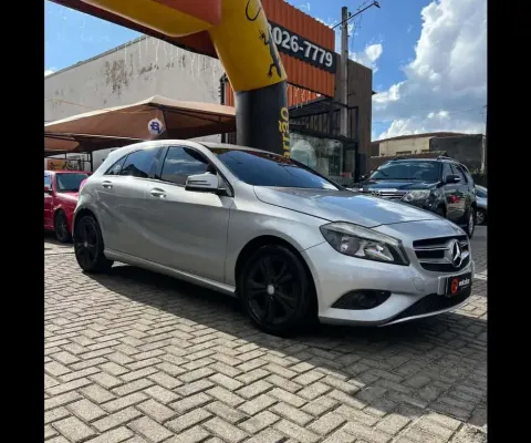 MERCEDES-BENZ A 200 1.6 TURBO URBAN 16V 2014