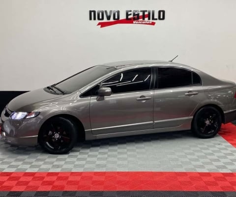 Civic Sedan LXS 1.8/1.8 Flex 16V Aut. 4p