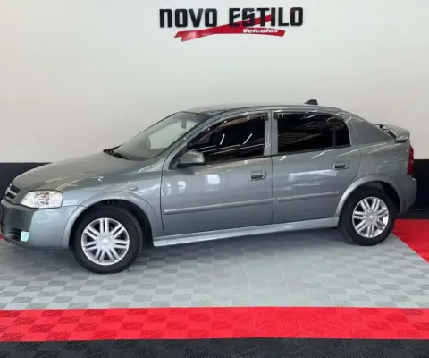 Astra 2.0 8V/ CD 2.0 8V Hatchback 5p Mec