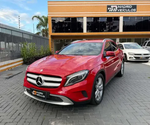 MERCEDES-BENZ GLA200 2015