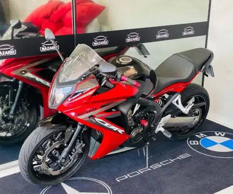 HONDA CBR 650F.