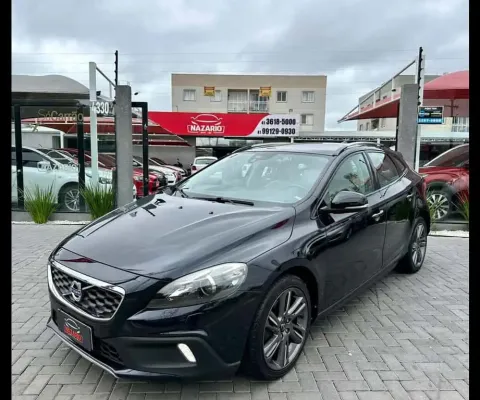 VOLVO V40 T-5 CROSS COUNTRY 2.0.