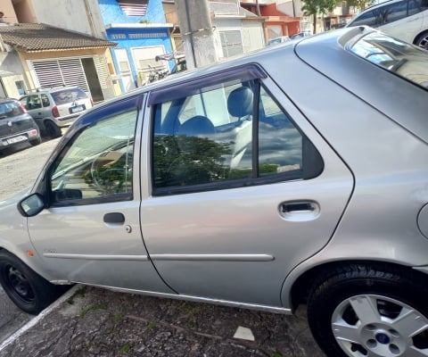 FORD FIESTA à venda.