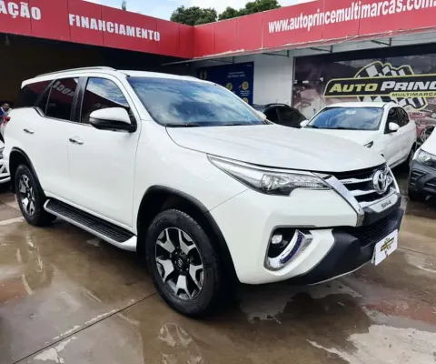 Toyota hilux sw4 2.8 srx diamond 4x4 turbo