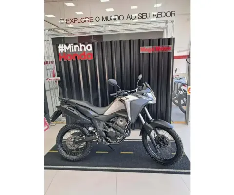 Honda Xre 300 sahara 2024