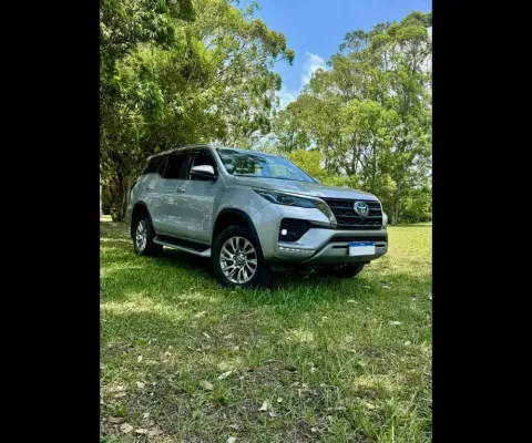 Hilux SW4 SRX 4x4 2.8 TDI 16V Dies. Aut.