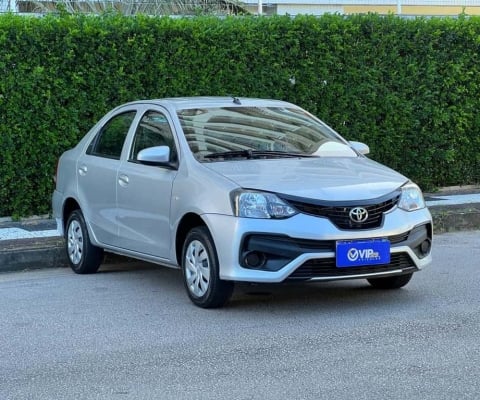 TOYOTA ETIOS X Plus 1.5 Flex 16V 5p Mec.