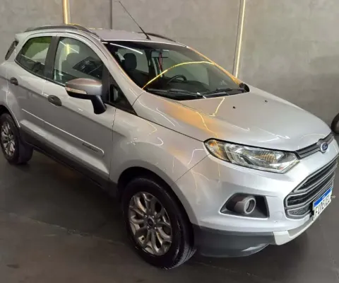 EcoSport FreeStyle 1.6 Mec. - Flex - 2015