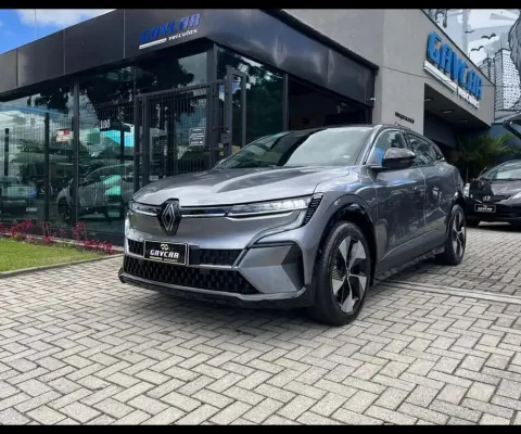 Renault megane e-tech 2024