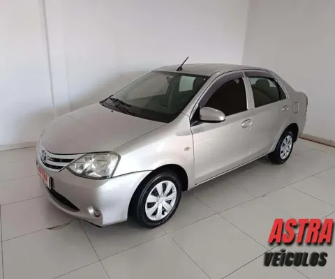 Toyota etios 1.5 x sedan flex 4p manual 2017