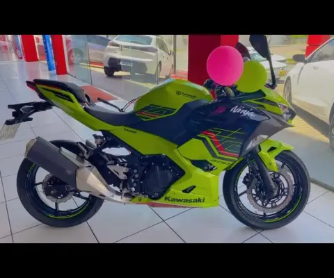 KAWASAKI KAWASAKNINJA 400 2023