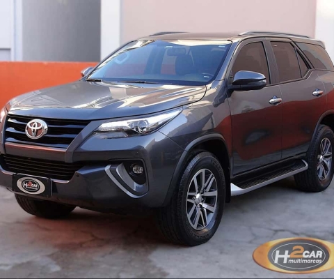 Toyota Hilux SW4 SRX 2020