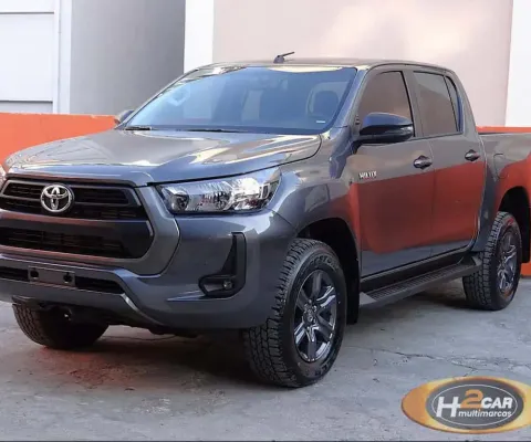 TOYOTA HILUX 2.8 SR 4X4 CD 16V DIESEL 4P AUTOMATICO 2025