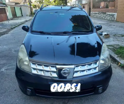 NISSAN LIVINA à venda.