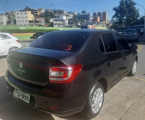 RENAULT LOGAN à venda.
