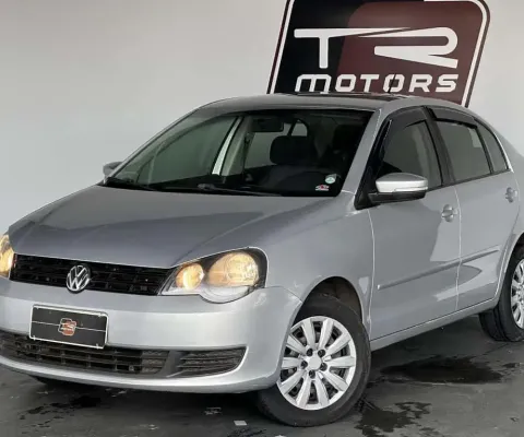 Volkswagen polo sedan 1.6 2013