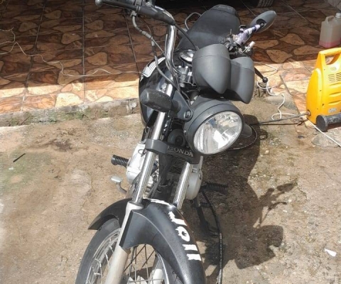 HONDA CG à venda.