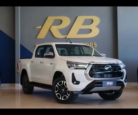 TOYOTA HILUX CD SRX 4x4 2.8 TDI 16V Diesel Aut.