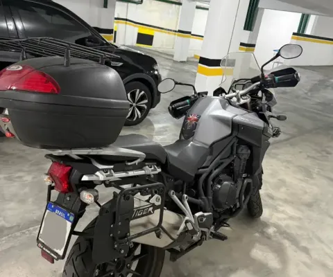 Triumph Tiger Explorer 1200cc 2015 R$48.900,00  Segundo dono Aceito troca  Faço financiamento  Revis