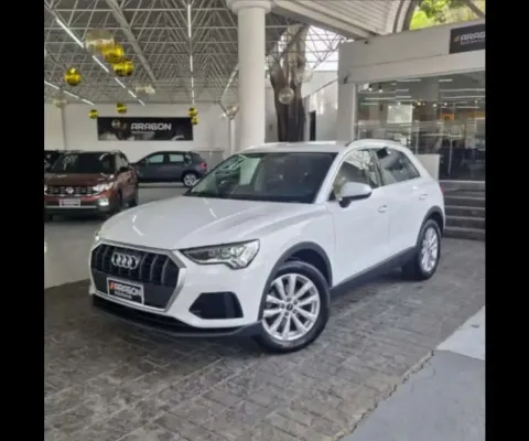 Audi Q3 Prestige Plus 1.4 Turbo Automático