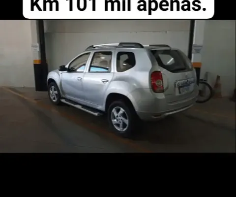 RENAULT DUSTER à venda.