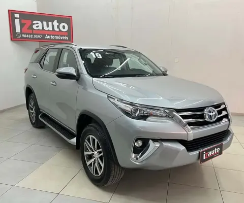 Toyota Hilux SW4 SRX 4x4 2.8 TDI 16V Dies. Aut.