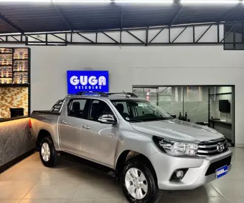 TOYOTA HILUX SRV 2.7 4x2 AUTOMÁTICA 2017