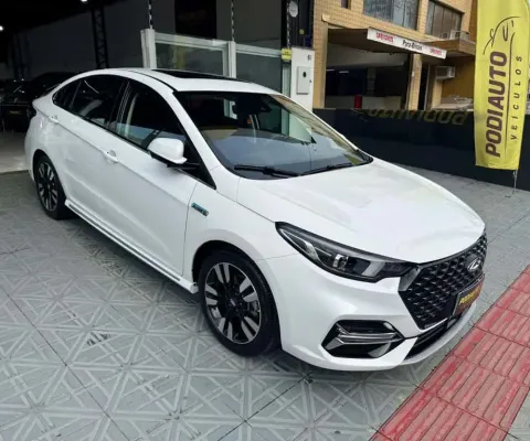 CAOA Chery Arrizo 6 6 PROH ( HIBRIDO ) 23 MIL KM COM TETO SOLAR - Branca - 2022/2023