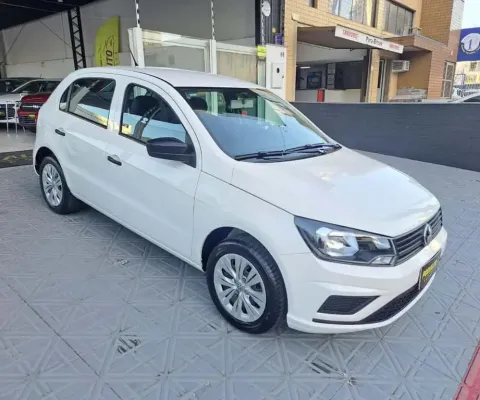 Volkswagen Gol COMPLETO  - Branca - 2022/2023