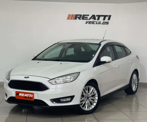 Ford focus sedan se at 2.0 2016