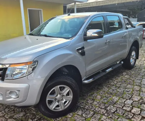FORD RANGER XLT CABINE DUPLA 2.5 FLEX 2015 ***IMPECÁVEL***