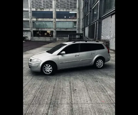 Renault MEGANE 1.6 DYNAMIQUE GRAND TOUR 16V FLEX 4P MANUAL