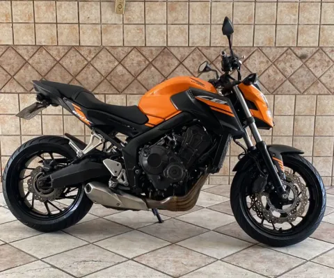 HONDA CB à venda.