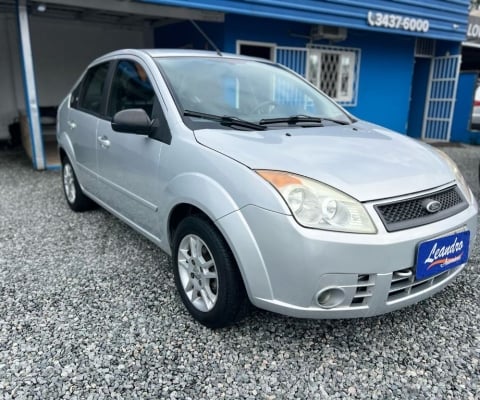 FORD FIESTA SEDAN 1.6