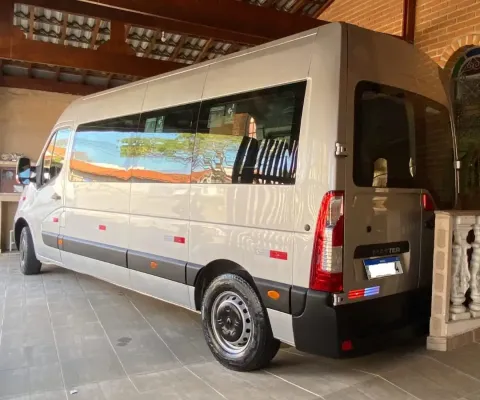 RENAULT MASTER EXECUTIVE 16 LUGARES 21/22 PRATA - SEMINOVO