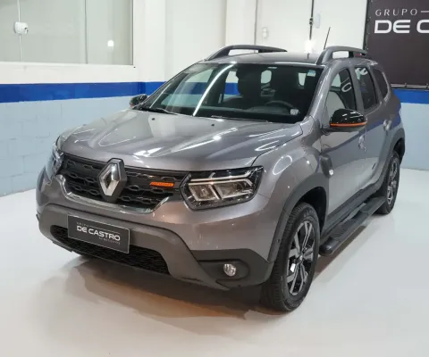 RENAULT DUSTER  ICONIC PLUS