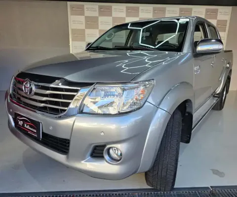 TOYOTA HILUX 2.7 VVT-I FLEX CD SRV 4X2 AUTOMÁTICO 2015