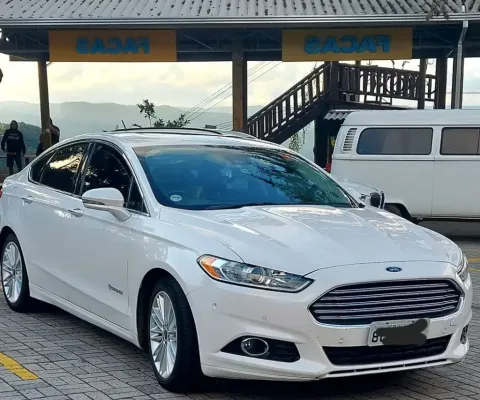 FORD FUSION à venda.