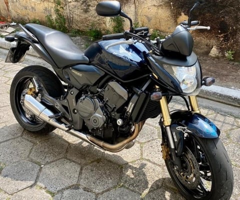 HONDA HORNET à venda.