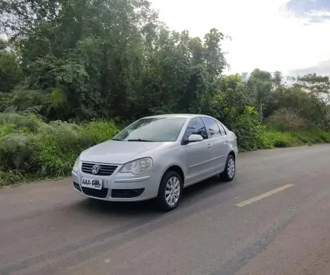 VOLKSWAGEN POLO SEDAN 1.6 2011