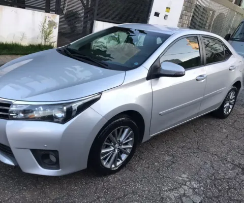 TOYOTA COROLLA à venda.