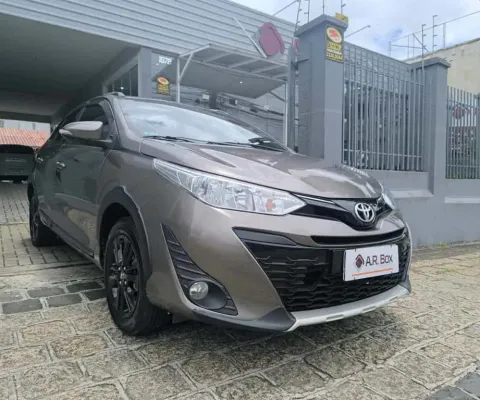 Toyota yaris hb x way at 2019 cinza