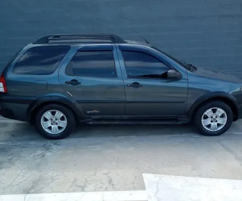 FIAT PALIO WEEKEND à venda.