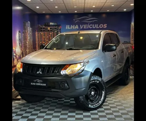 Mitsubishi L200 Tri. Outd. GLX 2.4 CD 4x4 Die. Mec. 2022 Diesel