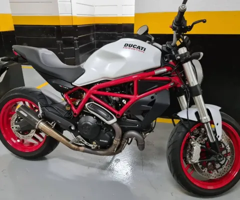 DUCATI MONSTER à venda.